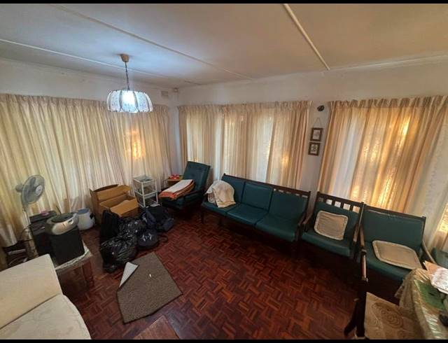 4 BEDROOM HOUSE FOR SALE IN RESERVOIR HILLS